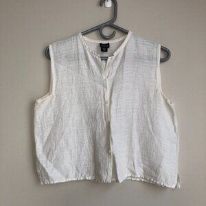 EILEEN FISHER White Linen Blend Sleeve less Button Down Blouse